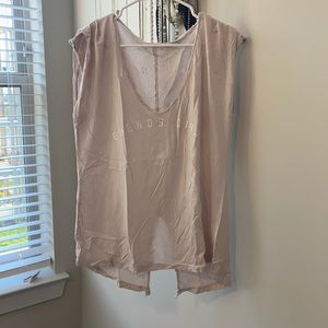 Knot Sisters muscle T